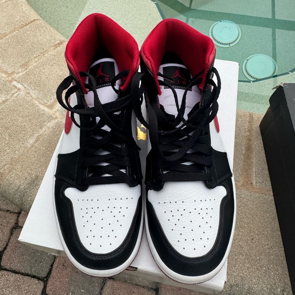 jordon mid - Picture 3 of 5